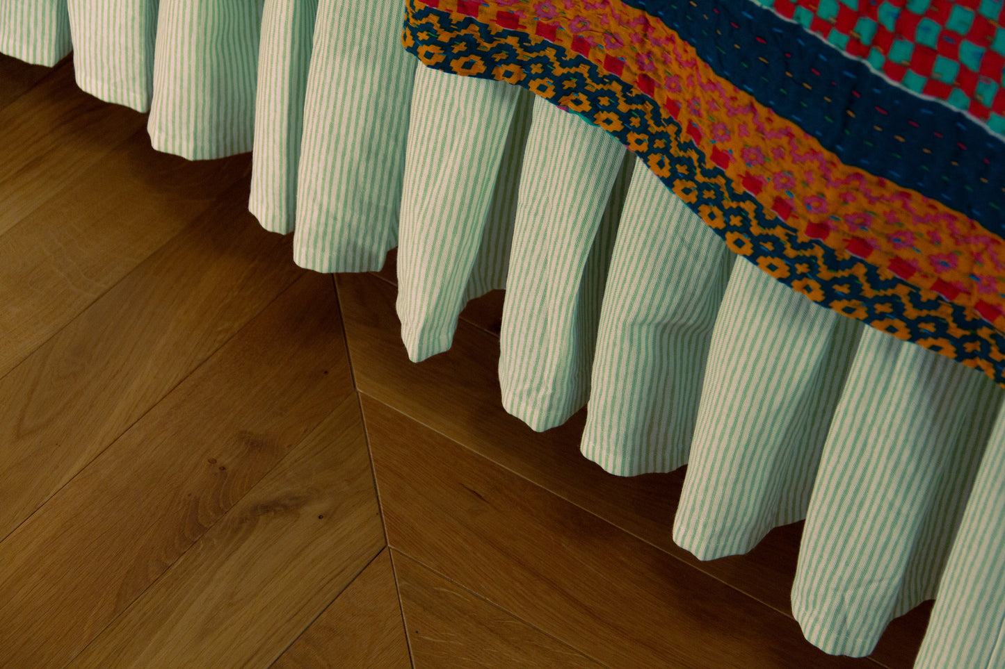 Spring Greens Stripe Bed Skrt